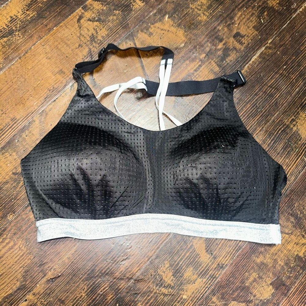 Victoria’s Secret black & gray lightweight sports 34C bra